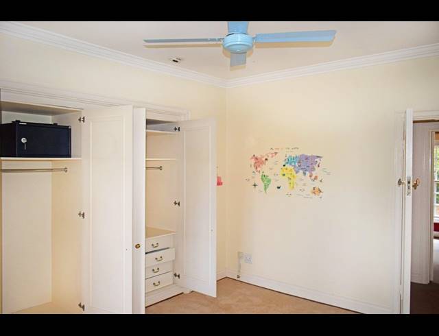 4 BEDROOM HOUSE FOR SALE IN HOUGHTON ESTATE
